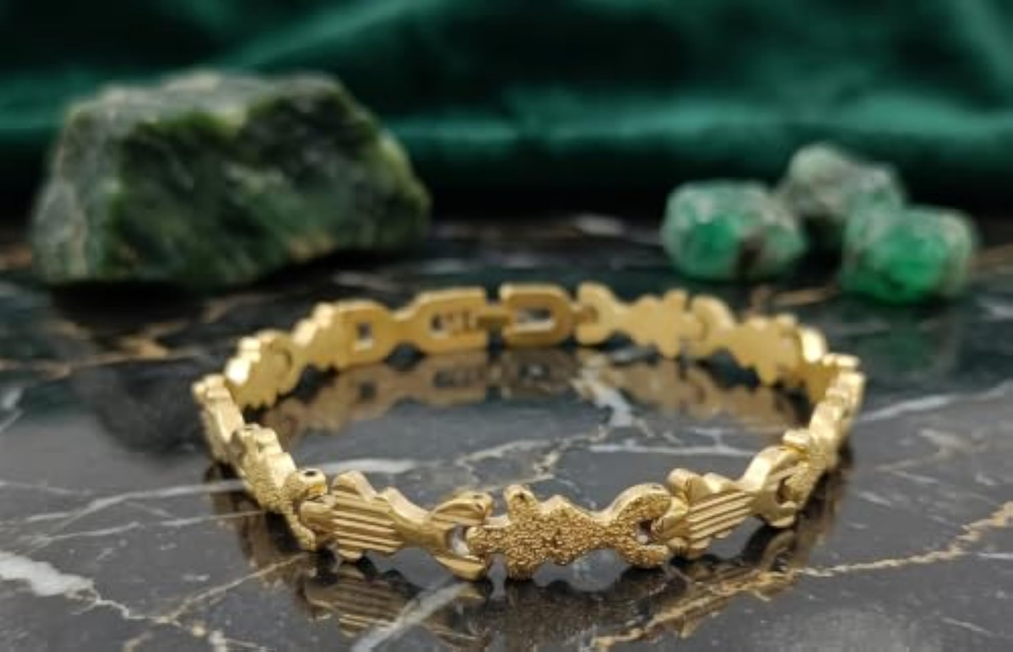 Women's Siya Bracelet, Brass Copper Alloy, Elegant Minimal